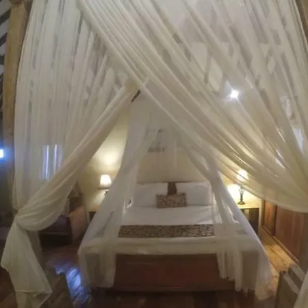 1 Bedroom Villa W Private Swimming Pool & Kitchen